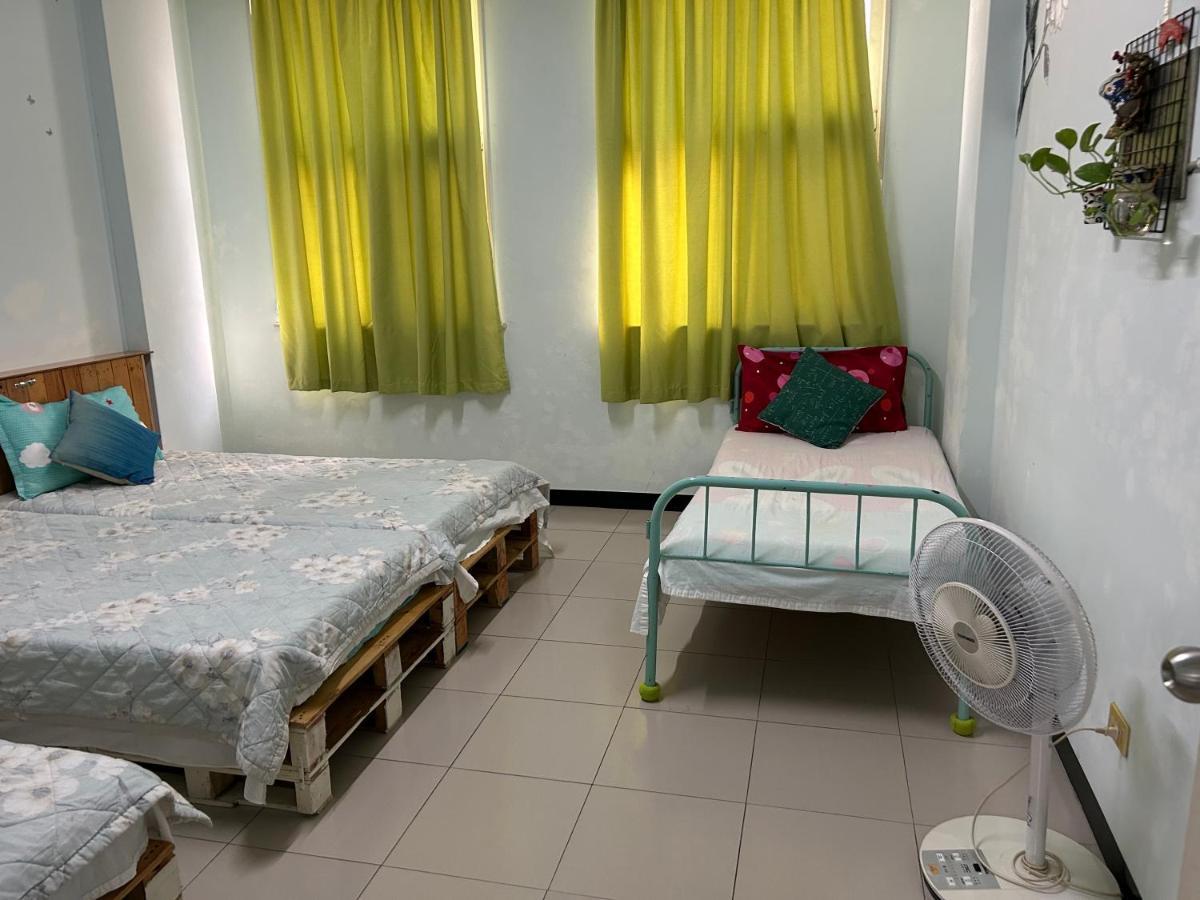 Golden House Apartamento Tainan Exterior foto