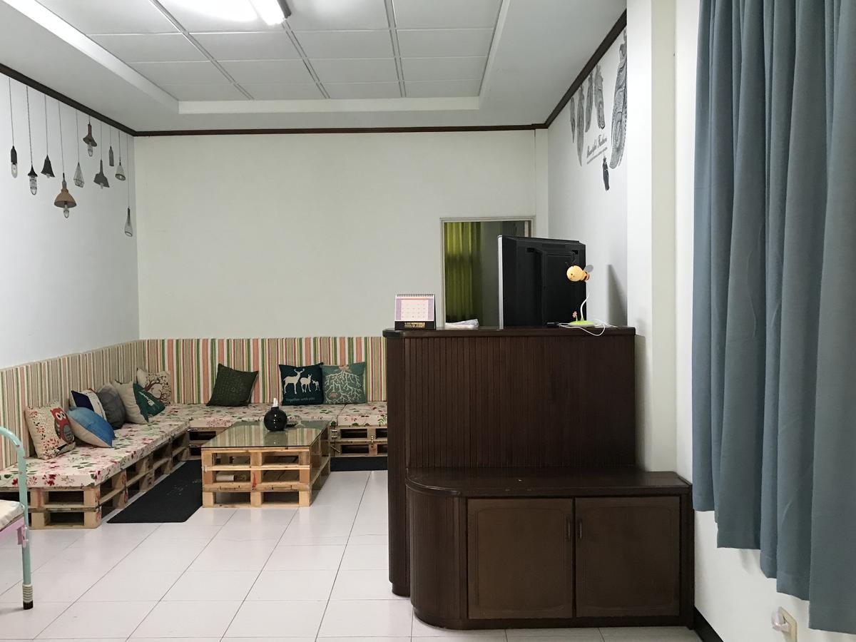 Golden House Apartamento Tainan Exterior foto